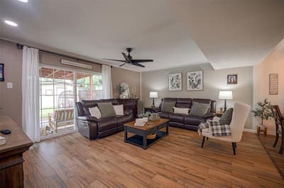 2916 Lockwood Drive, Carrollton TX 75007 - Photo 5