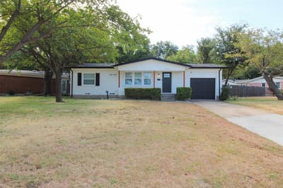 937 Burleson Street, Grand Prairie TX 75050 - Photo 2