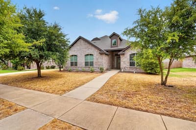 902 Mockingbird Lane, Glenn Heights TX 75154 - Photo 2