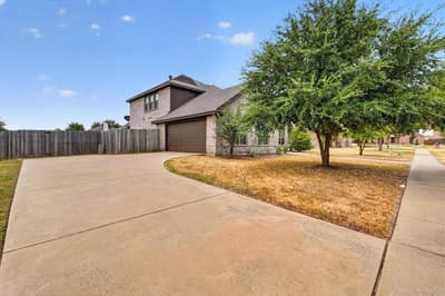 902 Mockingbird Lane, Glenn Heights TX 75154 - Photo 3