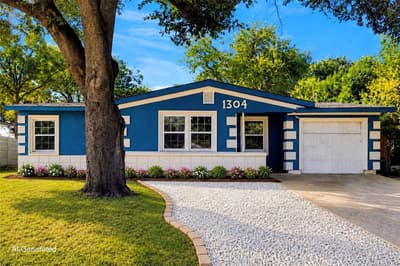 1304 E Lovers Lane, Arlington TX 76010