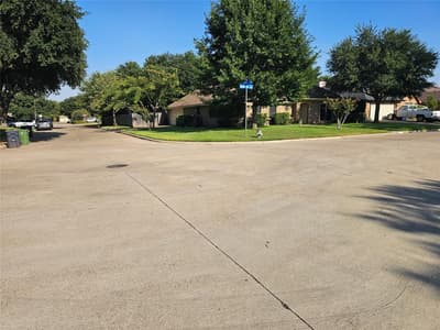 6300 Brownlee Lane, Arlington TX 76018 - Photo 2