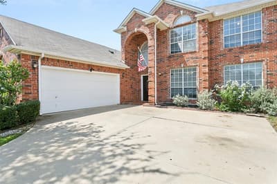 8641 Shadow Trace Drive, Fort Worth TX 76244
