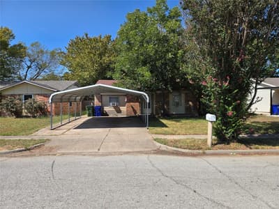 12207 Baron Drive, Balch Springs TX 75180 - Photo 2