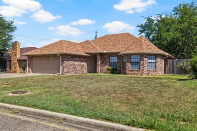 1100 Markeda, Sulphur Springs TX 75482 - Photo 3