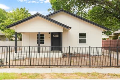 2520 Dell Street, Fort Worth TX 76111 - Photo 2