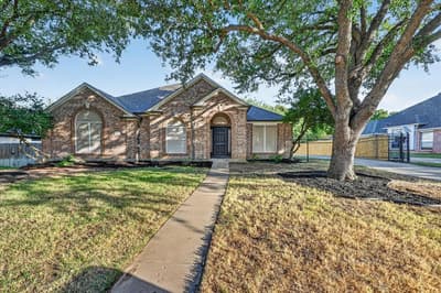 709 Coal Creek Drive, Mansfield TX 76063