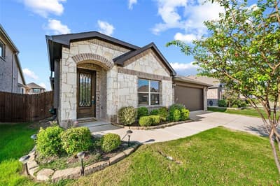 4425 Ridgehurst Lane, Fort Worth TX 76036 - Photo 2
