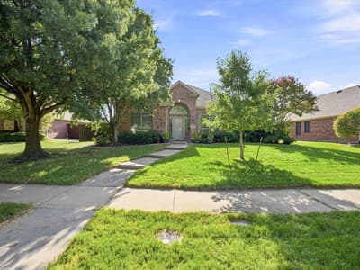 12334 Blue Ridge Drive, Frisco TX 75033 - Photo 2