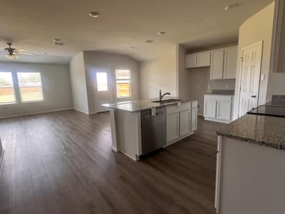 12536 Tarres Court, Waco TX 76655 - Photo 4