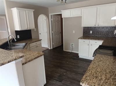 424 Heritage Drive, Crowley TX 76036 - Photo 5