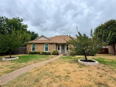 7102 Lyons Road, Garland TX 75043 - Photo 2