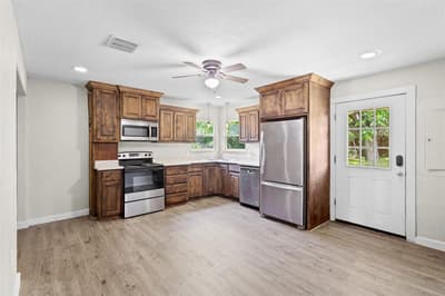 107 S Flower Lane, Chico TX 76431 - Photo 3
