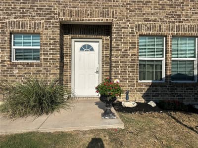 2807 Ainwick Court, Dallas TX 75227 - Photo 2