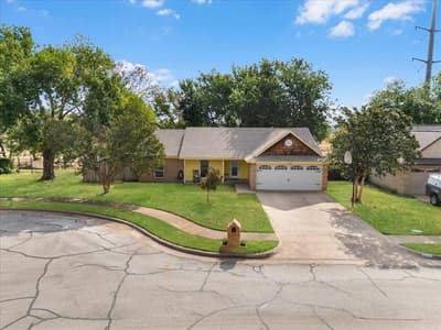 3032 Oak Valley Drive, Bedford TX 76021 - Photo 3