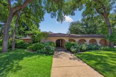 4204 Ledgeview Road, Fort Worth TX 76109 - Photo 2