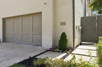 4920 Kelton Drive, Dallas TX 75209 - Photo 3