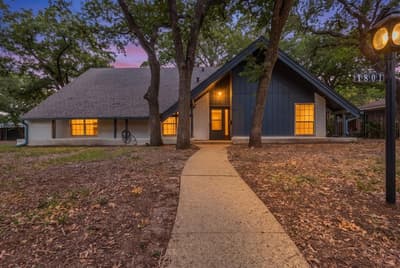 1801 Green Oaks Drive, Irving TX 75061