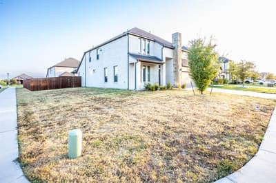 659 Bethpage Drive, Red Oak TX 75154 - Photo 2