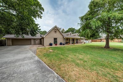 3805 Berry Hill Court, Double Oak TX 75028 - Photo 3