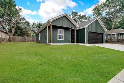 2711 Finley Street, Fort Worth TX 76111 - Photo 2