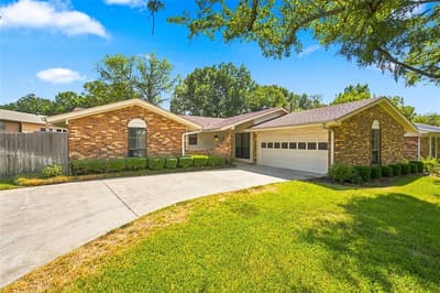 820 E Windsor Drive, Denton TX 76209 - Photo 2