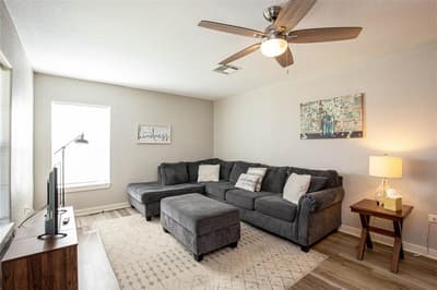 1108 N 28th Street, Waco TX 76707 - Photo 2