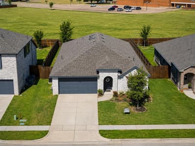505 Bermuda Avenue, Lancaster TX 75146 - Photo 3