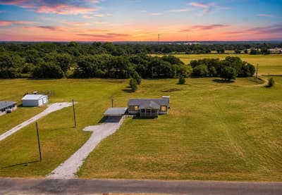 316 Joanne Drive, Gholson TX 76705 - Photo 2