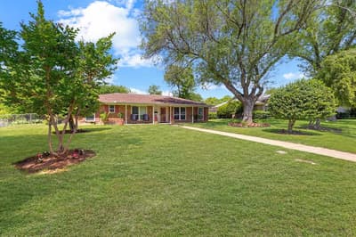 347 Merribrook Trail, Duncanville TX 75116 - Photo 3