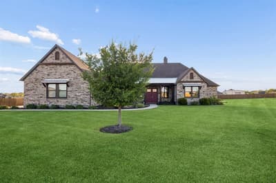 5008 Crown Court, Sanger TX 76266 - Photo 4