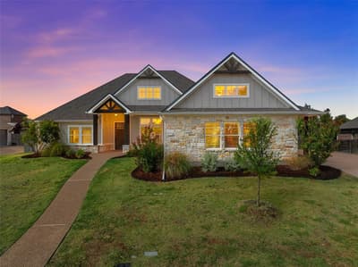 324 Stone Manor Drive, McGregor TX 76657
