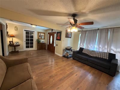 1333 Springlake Drive, Dallas TX 75217 - Photo 3