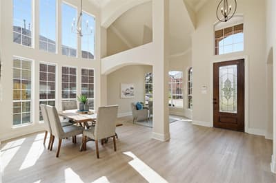 1315 Valley Vista Drive, Irving TX 75063 - Photo 4