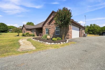 1000 Ridgeway Court, Lowry Crossing TX 75069 - Photo 2