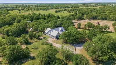 2055 County Road 1370, Alvord TX 76225 - Photo 2