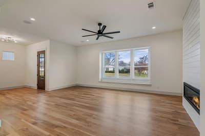205 W 7th Street, Justin TX 76247 - Photo 5