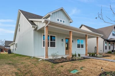 207 W 7th Street, Justin TX 76247 - Photo 4