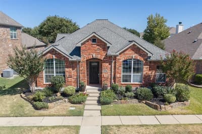 5924 Saddle Club Trail, McKinney TX 75070 - Photo 2