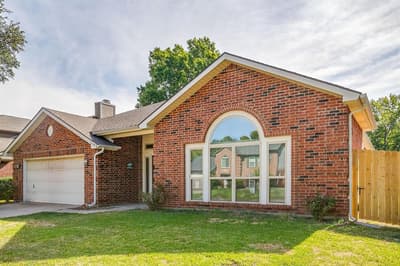 2049 Wedgewood Drive, Grapevine TX 76051 - Photo 2