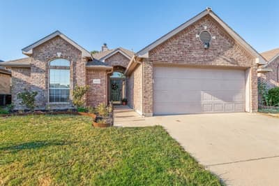 4533 Summerbrook Circle, Fort Worth TX 76137 - Photo 2