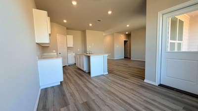 908 PARKVISTA Drive, Cleburne TX 76031 - Photo 3