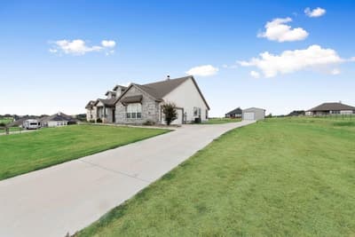 6016 Ember Crest Drive, Weatherford TX 76085 - Photo 5