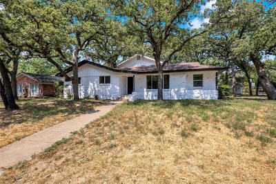 520 Circleview Drive S, Hurst TX 76054