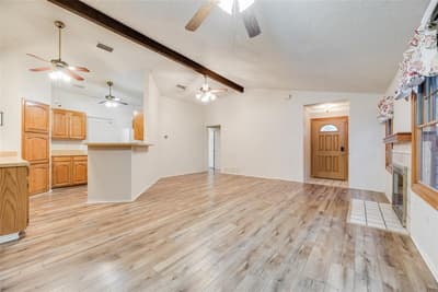 2816 Harvest Lake Drive, Irving TX 75060 - Photo 4