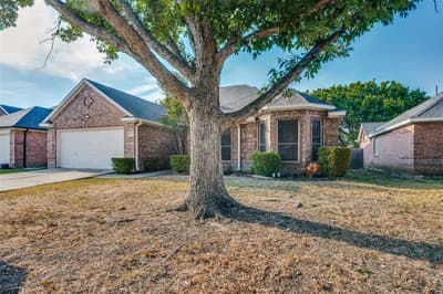 3724 Longstraw Drive, Fort Worth TX 76137 - Photo 2