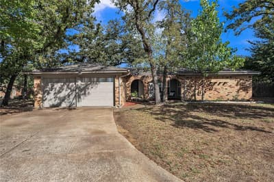 5511 Marshfield Court, Arlington TX 76016 - Photo 5