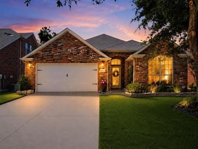 4612 Keith Drive, Fort Worth TX 76244 - Photo 2
