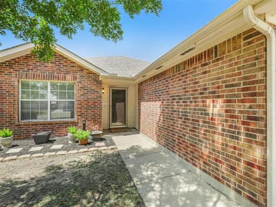 117 Palomino Lane, Krum TX 76249 - Photo 2
