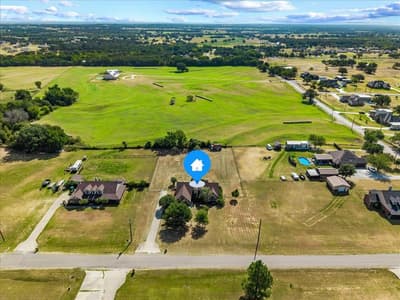 104 Caballos Lane, Springtown TX 76082 - Photo 4
